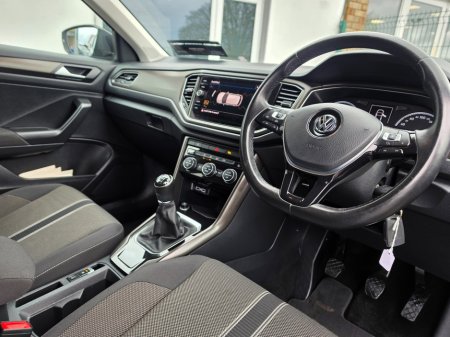 2018 Volkswagen T-Roc - thumbnail 18