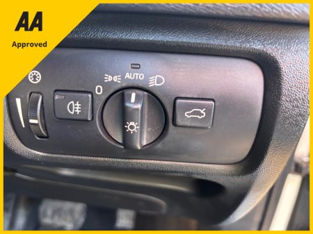 2014 Volvo V40 1.6T4 SE 5DR AUTO FULLY LOADED WITH EXTRAS €11,450 thumbnail