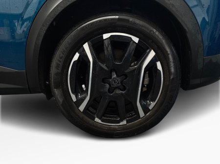 2025 Peugeot 3008 - thumbnail 5