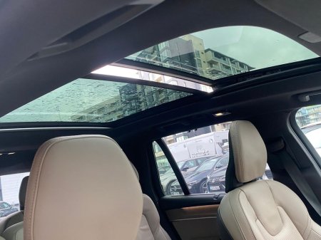 2025 Volvo XC90 - thumbnail 8