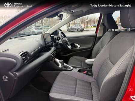 2022 Toyota Yaris - thumbnail 7