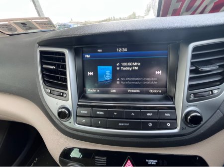 2016 Hyundai Tucson - thumbnail 10