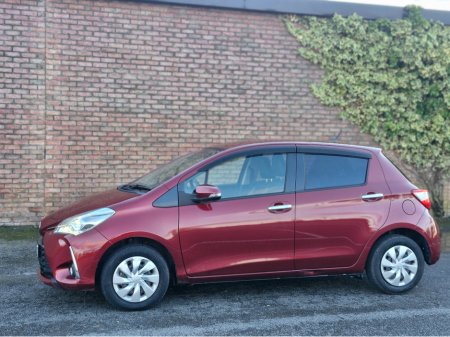 2018 Toyota Yaris AUTOMATIC LOW KMS FINANCE AVAILABLE €11,995 thumbnail