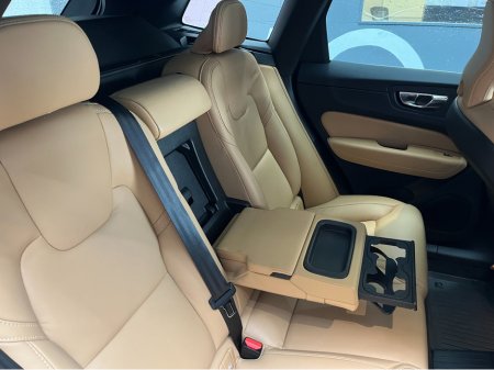 2021 Volvo XC60 €39950 2021 VOLVO XC60 RECHARGE PLUG-IN HYBRID T8 AWD 2.0 AUTOMATIC / CRUISE CONTROL / 360° CAMERA / ELECTRIC MEMORY & HEATED SEAT / PANORAMIC SUNROOF / APPLE CARPLAY €39,950 thumbnail