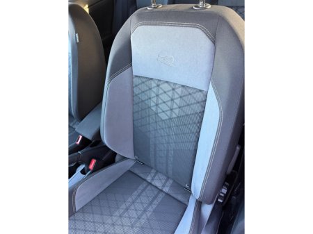 2023 Volkswagen Polo R-LINE 1.0 TSI 95BHP MANUAL 5SPEED 5 5DR thumbnail