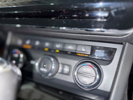 2016 Skoda Superb - thumbnail 27