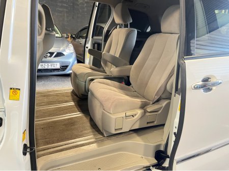 2011 Toyota Estima 2.4 AHR20 HYBRID 7SEATS 5DR AUTO AHR20W €10,500 thumbnail