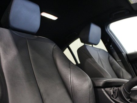 2018 BMW 3 Series - thumbnail 28