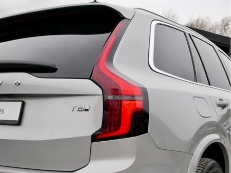 2025 Volvo XC90 - thumbnail 10