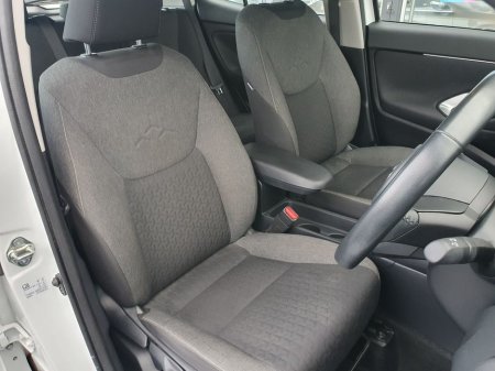 2023 Toyota Yaris Cross 1.5 HYBRID CR CROSS LUNA thumbnail