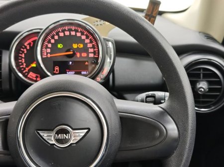 2018 MINI Cooper - thumbnail 25