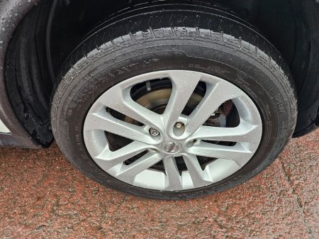 2016 Nissan Juke - thumbnail 32