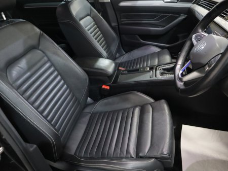 2021 Volkswagen Passat - thumbnail 24