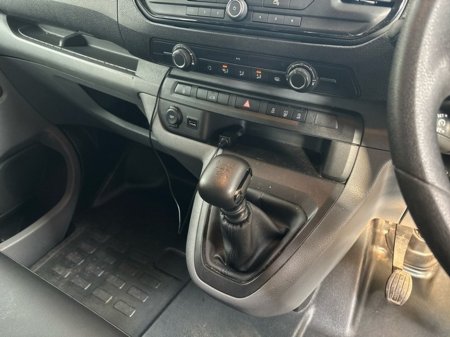 2021 Toyota Proace - thumbnail 14