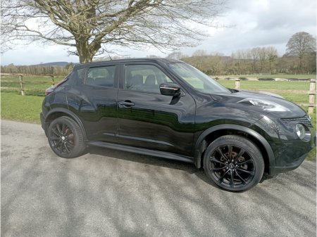 2017 Nissan Juke - thumbnail 1