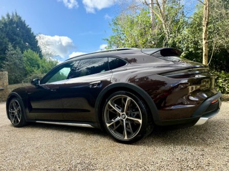 2022 Porsche Taycan - thumbnail 6