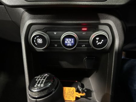 2024 Dacia Jogger Expression 7 Seater 1.0 Petrol €22,500 thumbnail