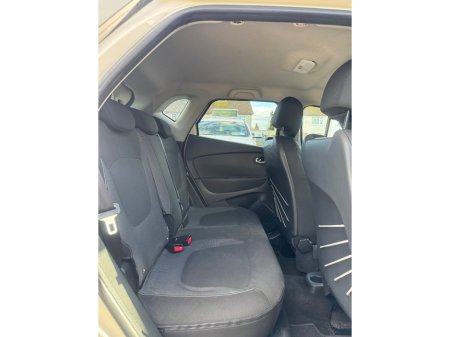 2015 Renault Captur Intense high driving position €8,900 thumbnail