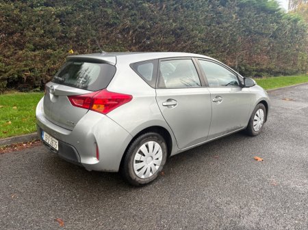 2013 Toyota Auris 1.33 TERRA NG 4DR €6,950