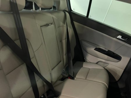 2018 Kia Sportage - thumbnail 4