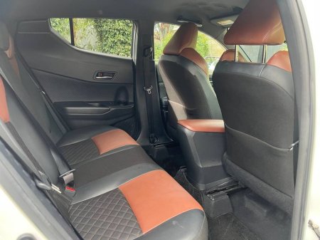 2019 Toyota C-HR - thumbnail 8