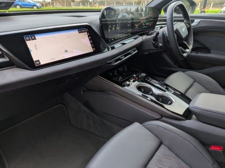 2025 Audi A6 E-HYBRID QUATTRO LAUNCH EDITION €79,888 thumbnail