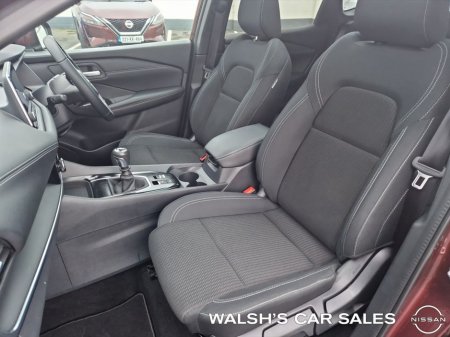 2022 Nissan Qashqai 1.3 HYB SV + Glass Roof Pack €25,950 thumbnail