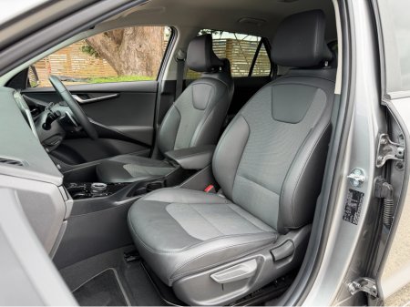 2023 Kia Niro - thumbnail 30