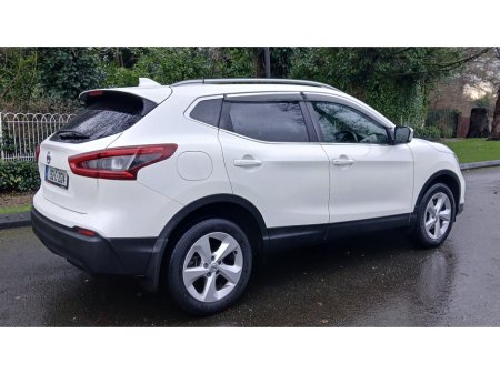 2019 Nissan Qashqai 1.5 DSL SV 5dr €15,450 thumbnail