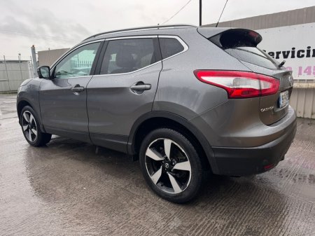 2015 Nissan Qashqai 1.2 DIG-T 115PS 5DR N-TEC+ €8,750 thumbnail