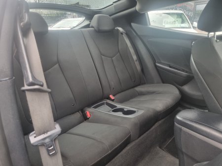 2013 Hyundai Veloster - thumbnail 10