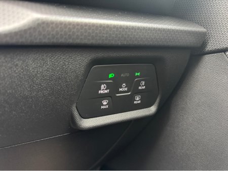 2021 SEAT Leon SE 2.0 TDI *FRESH NCT* €19,995 thumbnail