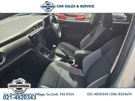 2016 Toyota Auris - thumbnail 10