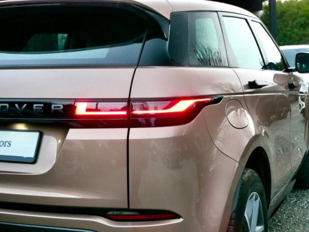 2025 Land Rover Range Rover Evoque 1.5 I3 PHEV 269 PS Dynamic SE €59,950 thumbnail