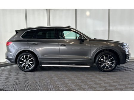 2020 Volkswagen Touareg - thumbnail 4