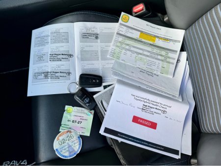 2021 Toyota Rav4 - thumbnail 26