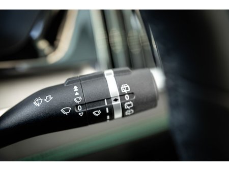 2025 BYD Seal U DM-I COMFORT €43,899 thumbnail