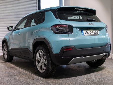 2025 Jeep Avenger 1.2 100HP MT ALTITUDE €27,950 thumbnail