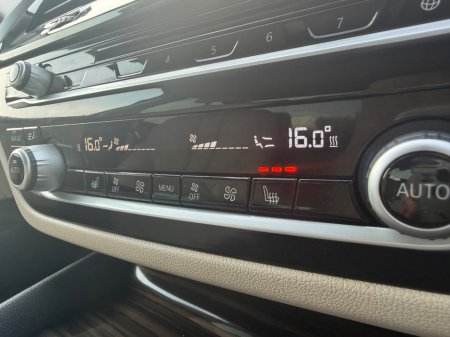 2017 BMW 5 Series - thumbnail 21