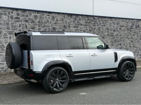 2023 Land Rover Defender 110 3.0 D  HARD TOP S 2 SEAT COMM €63,500 thumbnail
