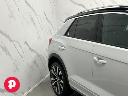 2022 Volkswagen T-Roc 2.0 TDI R-Line Auto - Straight Sale Discount / 12 Months Warranty €30,950 thumbnail