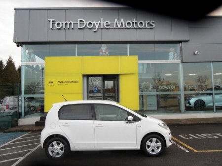 2016 Volkswagen up! - €9,950