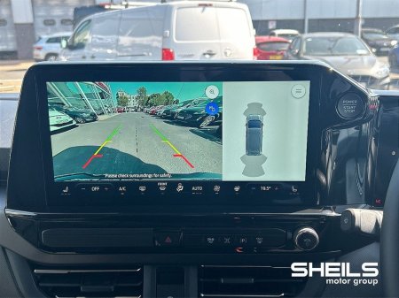 2026 Ford Tourneo Custom 1 TOURNEO PHEV LEFT - CANCELLED ORDER €65,950 thumbnail