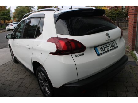 2019 Peugeot 2008 - thumbnail 5