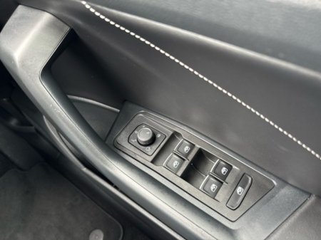 2024 Volkswagen T-Roc - thumbnail 12