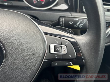 2014 Volkswagen Golf 1.4 HIGHLINE , AUTO // LOW MILEAGE €12,950 thumbnail