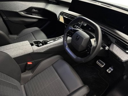 2025 Peugeot 3008 - thumbnail 6