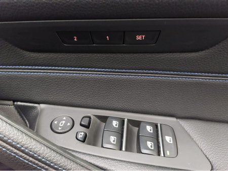 2020 BMW 5 Series - thumbnail 17