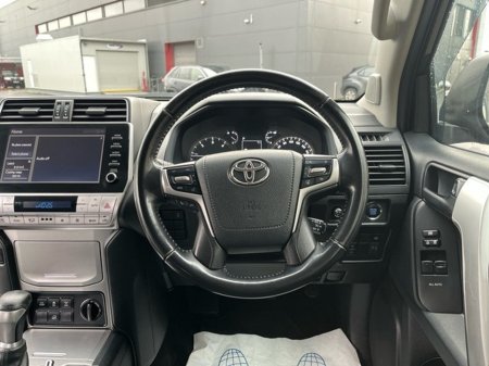 2022 Toyota Landcruiser LAND CRU CRUISER SWB A AUTO 2DR €51,000 thumbnail