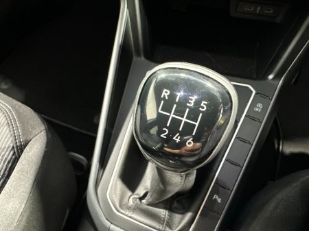 2023 Volkswagen Taigo R Line 1.0 Tsi €24,800 thumbnail